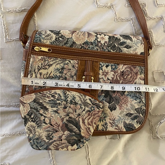retro floral tapestry purse and pouch - Picture 11 of 15
